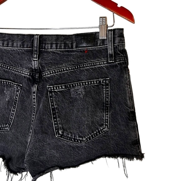 Urban Outfitters BDG Girlfriend High-Waisted Denim Short - Picture 9 of 14